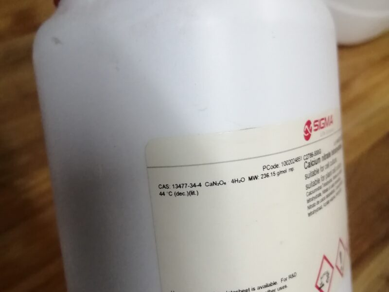 Calcium nitrate tetrahydrate