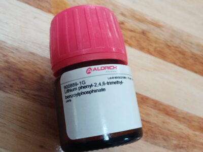 Lithium phenyl-2,4,6-trimethyl-benzoylphosphinate