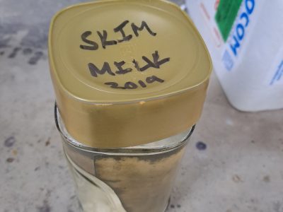 Skim milk powder